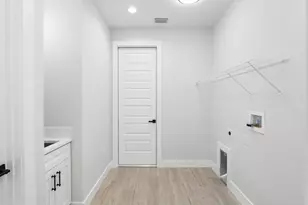 2725 Fields Ave SE, Palm Bay, FL 32909 - Photo 22