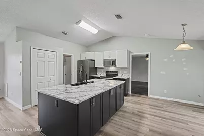 722 Geary Street SW, Palm Bay, FL 32908 - Photo 12