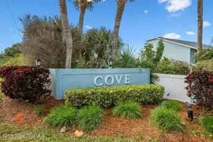 33 Cove Rd, Melbourne Beach, FL 32951 - Photo 2