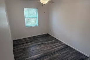 805 Camellia Dr, Melbourne, FL 32901 - Photo 10