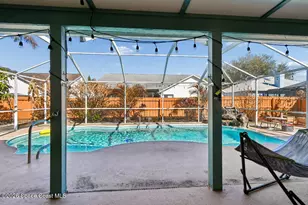 2639 Lowell Cir, Melbourne, FL 32935 - Photo 30