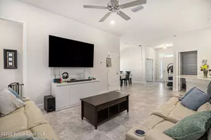 1041 Tupelo Cir, Cocoa, FL 32926 - Photo 4