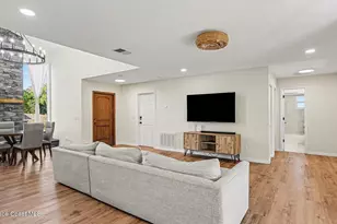 1315 Coventry Cir, Melbourne, FL 32904 - Photo 6