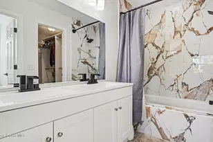 1315 Coventry Cir, Melbourne, FL 32904 - Photo 16