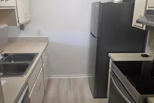 247 San Juan Cir, Melbourne, FL 32935 - Photo 4