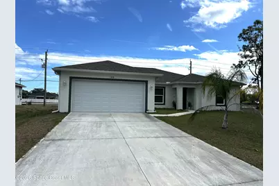 379 Wilton Avenue SW, Melbourne, FL 32908 - Photo 2