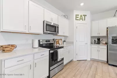 875 Dockside Drive SW, Palm Bay, FL 32908 - Photo 10