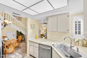 739 Players Ct, Melbourne, FL 32940 - Photo 10