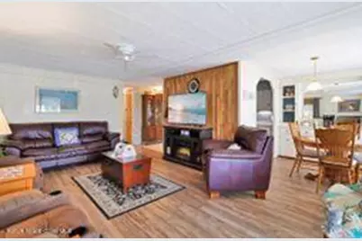 807 W Wren Circle W, Barefoot Bay, FL 32976 - Photo 8