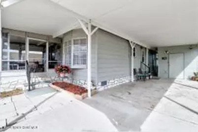 807 W Wren Circle W, Barefoot Bay, FL 32976 - Photo 2