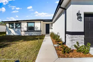 207 Bellbrook St SE, Palm Bay, FL 32909 - Photo 4