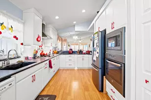 3904 St Armens Cir, Melbourne, FL 32934 - Photo 6