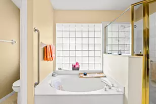 3904 St Armens Cir, Melbourne, FL 32934 - Photo 18