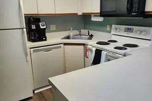 8600 Ridgewood Ave, Cape Canaveral, FL 32920 - Photo 10