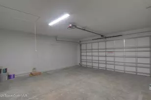 1048 Hunt St NW, Palm Bay, FL 32907 - Photo 10