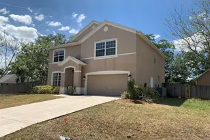 950 Nixon Cir NE, Palm Bay, FL 32907 - Photo 2