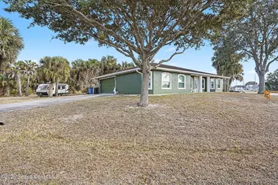 598 Gantry Street SW, Palm Bay, FL 32908 - Photo 2