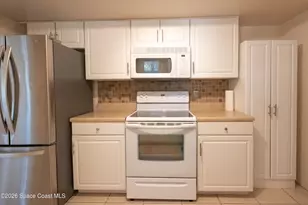 241 Emerson Dr NW, Palm Bay, FL 32907 - Photo 8