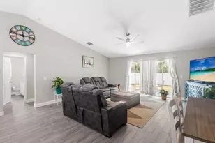 587 Plumbago Rd NW, Palm Bay, FL 32907 - Photo 10