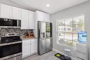 587 Plumbago Rd NW, Palm Bay, FL 32907 - Photo 18