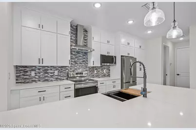 797 Tejon Avenue SW, Palm Bay, FL 32908 - Photo 10