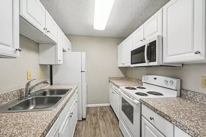 3590 Sable Palm Lane #B, Titusville, FL 32780 - Photo 18