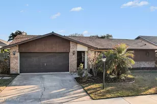 2001 Thistle Dr, Melbourne, FL 32935 - Photo 2