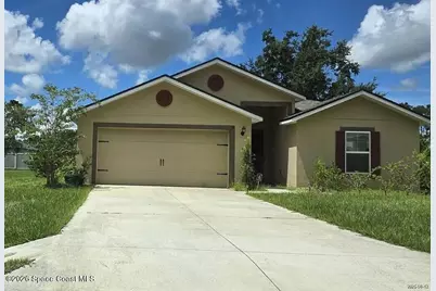 16 Birchview Place, Palm Coast, FL 32137 - Photo 1