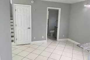 1212 Vista Oaks Cir NE, Palm Bay, FL 32905 - Photo 22