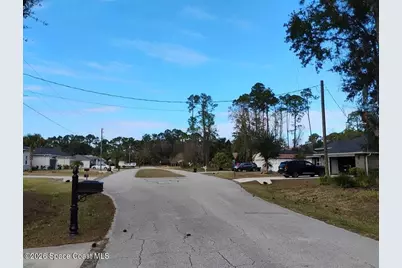 21 Lincoln Lane, Palm Coast, FL 32137 - Photo 4