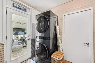 302 Riverside Dr, Holly Hill, FL 32117 - Photo 10