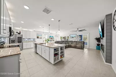 764 Corbin Circle SW, Palm Bay, FL 32908 - Photo 6