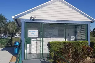 4822 Lake Waterford Way W, Melbourne, FL 32901 - Photo 28