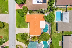 345 Dorset Dr, Cocoa Beach, FL 32931 - Photo 34