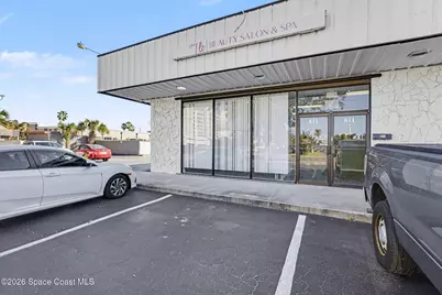 811 E Hibiscus Boulevard, Melbourne, FL 32901 - Photo 2