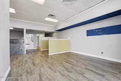 811 E Hibiscus Boulevard, Melbourne, FL 32901 - Photo 12