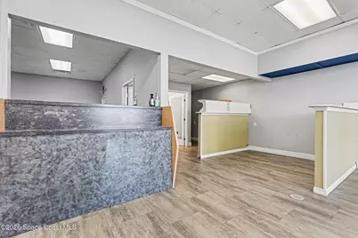 811 E Hibiscus Boulevard, Melbourne, FL 32901 - Photo 10