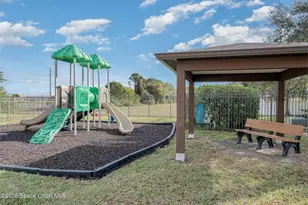 1010 Luminary Cir, Melbourne, FL 32901 - Photo 18