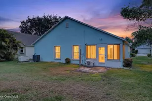 934 Pine Creek Cir NE, Palm Bay, FL 32905 - Photo 36