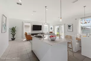 926 Castleford Ave NE, Palm Bay, FL 32905 - Photo 4