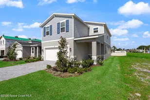 926 Castleford Ave NE, Palm Bay, FL 32905 - Photo 2