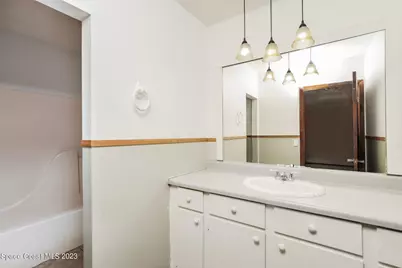 811 Airport Avenue SE, Palm Bay, FL 32909 - Photo 10