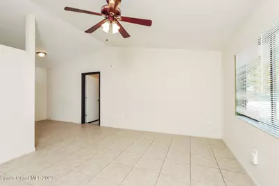 811 Airport Avenue SE, Palm Bay, FL 32909 - Photo 4