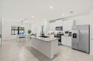 471 Old Country Rd S E, Palm Bay, FL 32909 - Photo 10