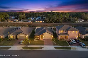 471 Old Country Rd S E, Palm Bay, FL 32909 - Photo 2