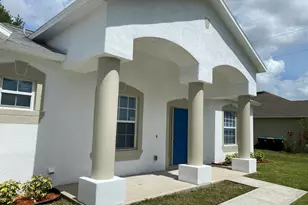 1737 Fairlight St NW, Palm Bay, FL 32907 - Photo 2