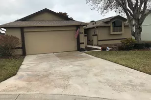 594 Pine Forest Ct, Melbourne, FL 32940 - Photo 2