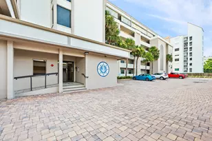 995 N Hwy A1A, Indialantic, FL 32903 - Photo 30