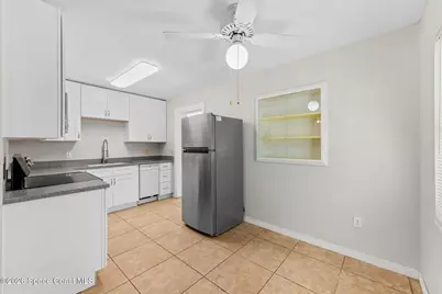 1045 Collins Street, Melbourne, FL 32935 - Photo 2