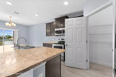 402 Moray Drive SW, Palm Bay, FL 32908 - Photo 8